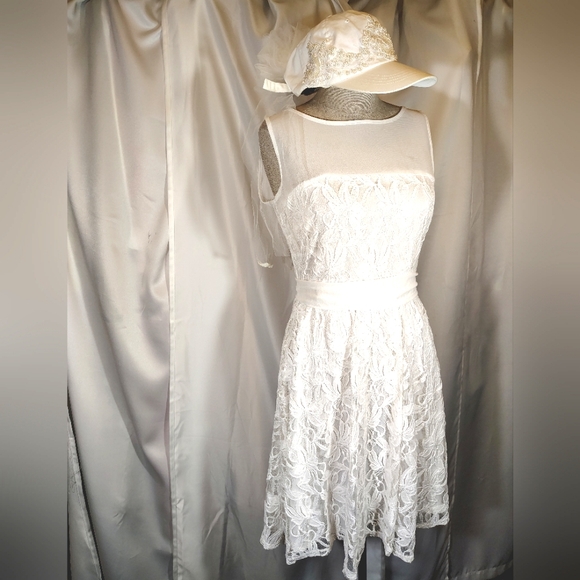 2 Pc: Lace Wedding Dress+ Cap Veil, White Sleeveless, Sequin & Beaded Cap, 4 - Picture 4 of 16